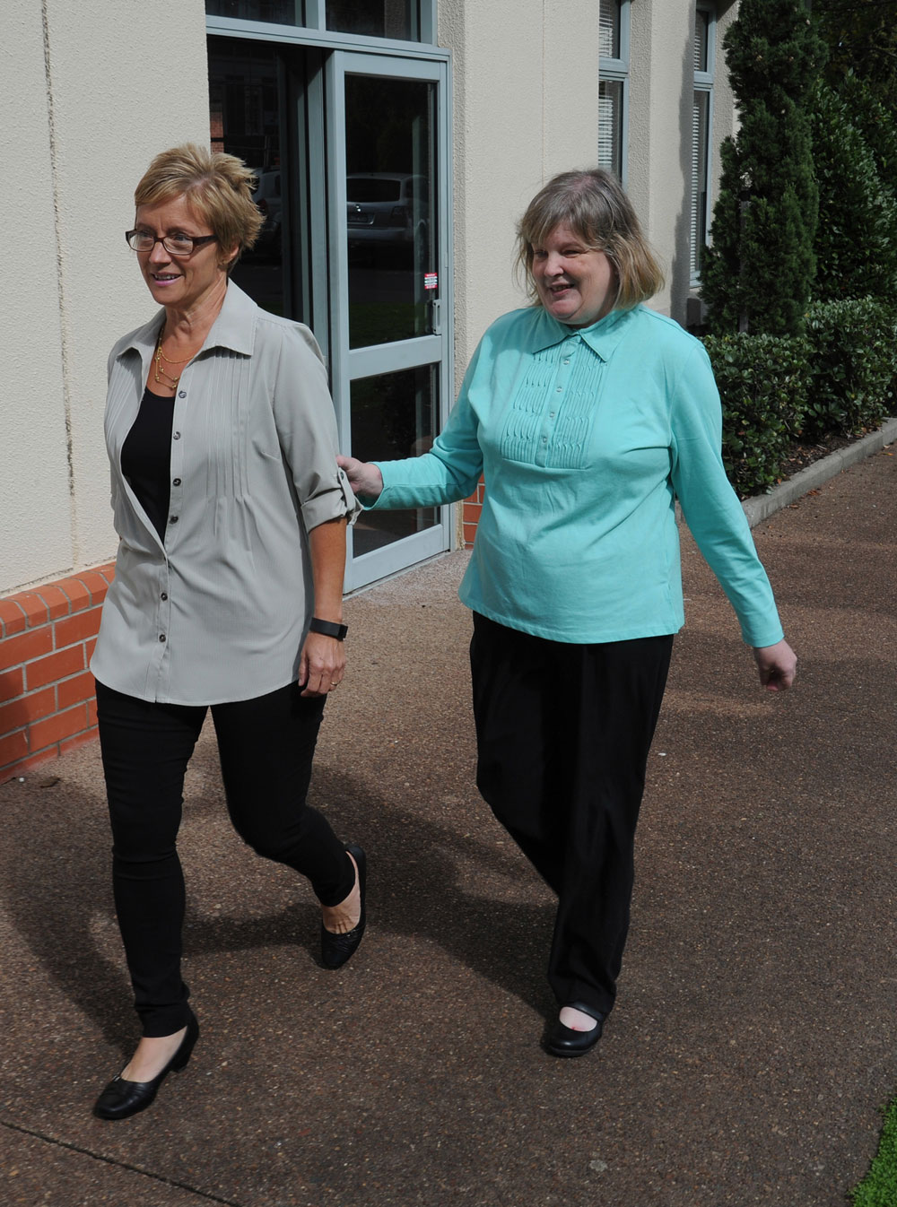 Advice on how to help someone Blind Foundation